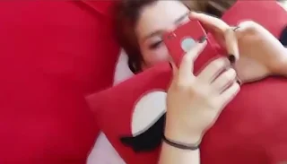 Sevişirken görüntülü konuşmassın bee telefondaki erkekte benim olman için herşeyi verirdim biliyor musun diyor. Arkadaşlar devir sevenin sikldiği sikenin sevildiği devir – Sotwe Link