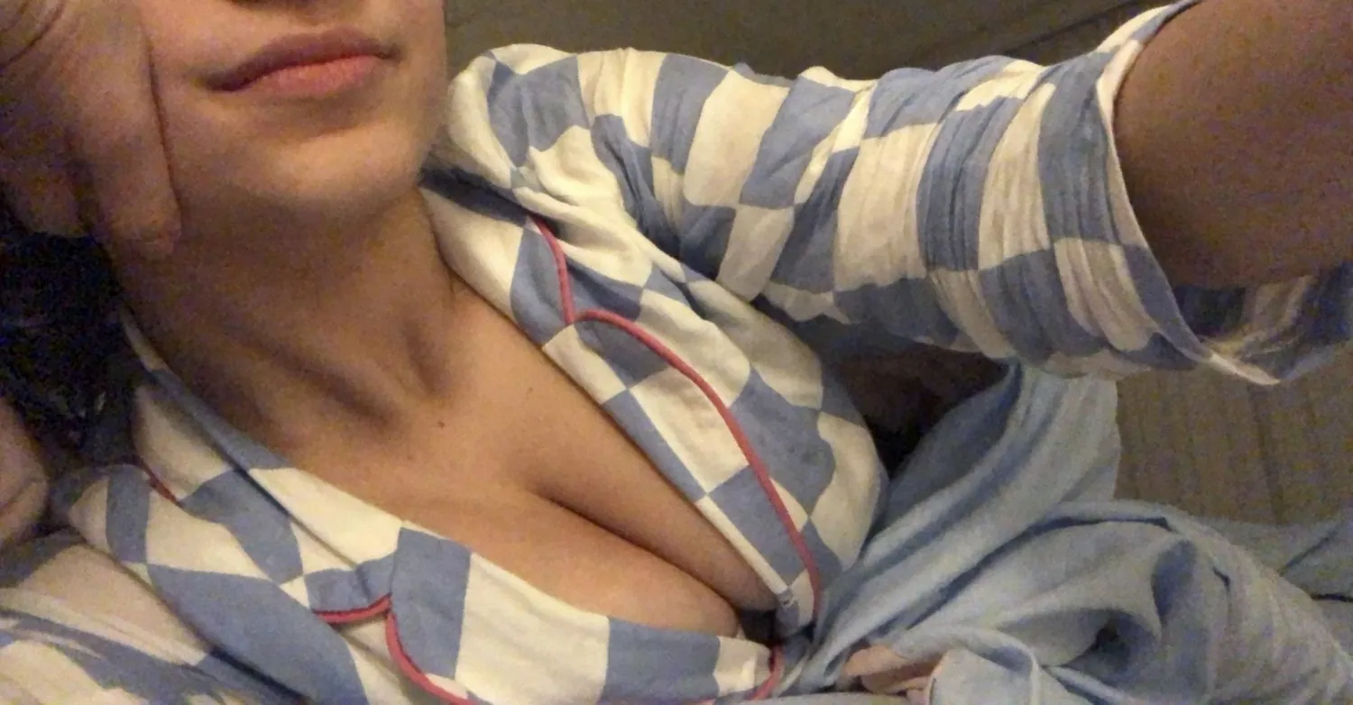 Büyük Gögüslü Üniversiteli Ayşegül Part 2 & Bol Videolu (Devamı Geldi) - Utanmaz Kızlar | Türk İfşa, Reklamsız İfşa Platformu