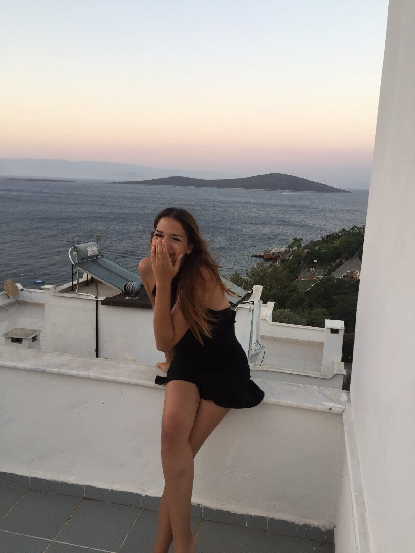 Üniversiteli Defne - Utanmaz Kızlar | Türk İfşa, Reklamsız İfşa Platformu