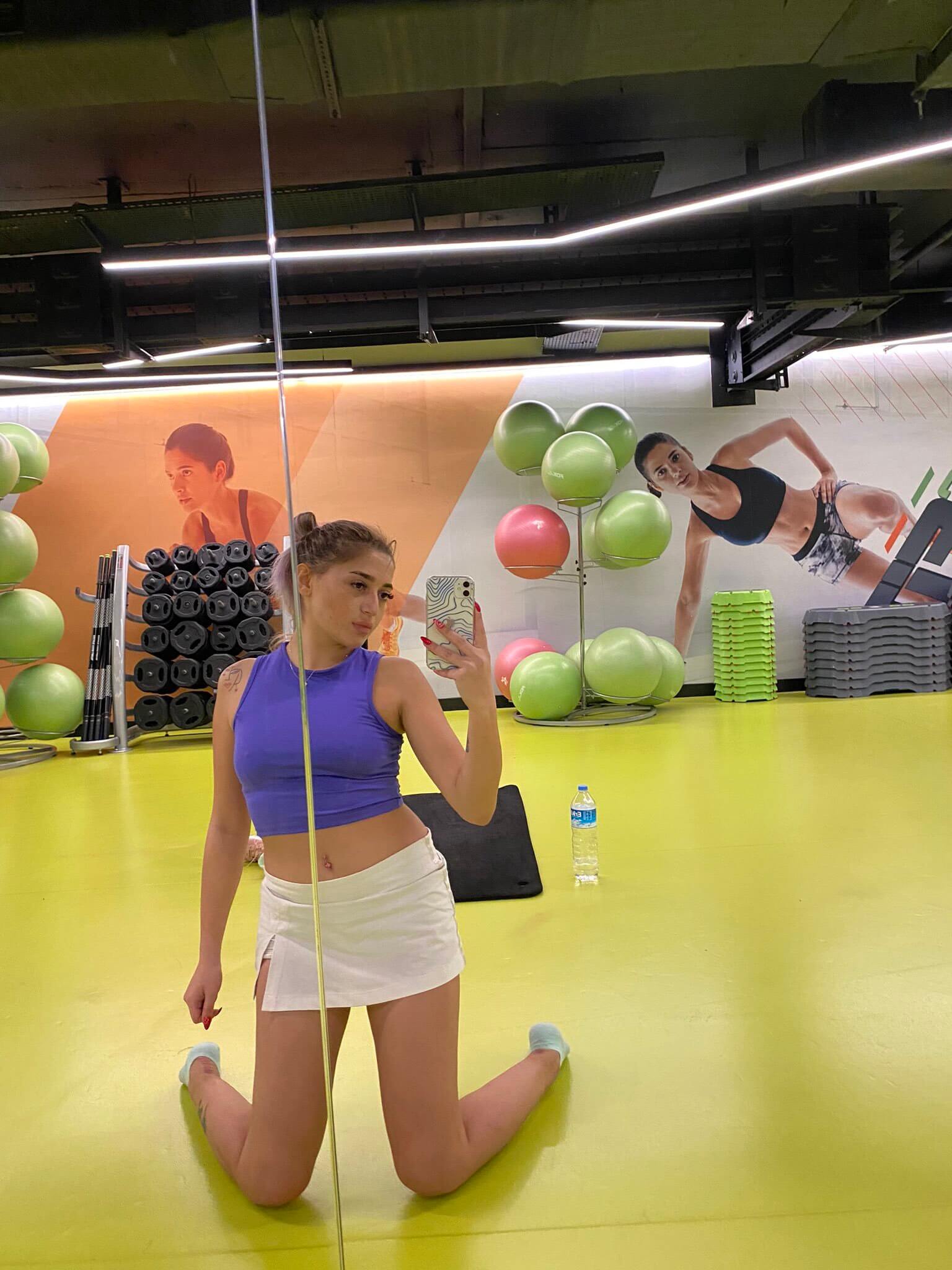 Üniversiteli Fenomen Meriç 2 & Bol Videolu (Grup Seks İçerir) - Utanmaz Kızlar | Türk İfşa, Reklamsız İfşa Platformu