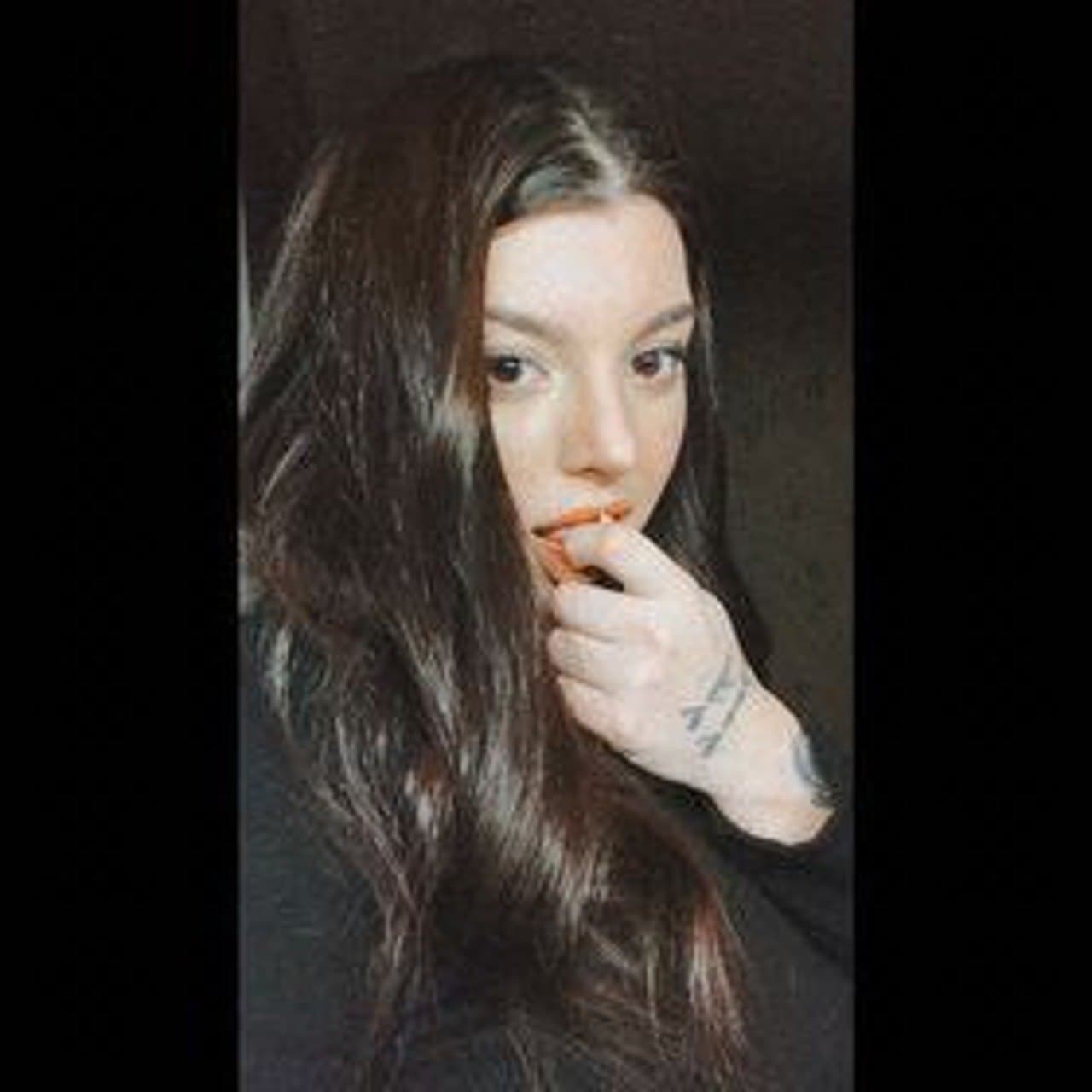 İzmirli Dövmeli Simay (Videolu) - Utanmaz Kızlar | Türk İfşa, Reklamsız İfşa Platformu