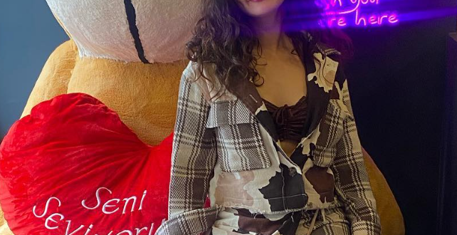 Tiktoker Ayşen Çelik & Dildosu (Efsane – Full Videos – Yeni) - Türk İfşa Alemi | Türk İfşa, Reklamsız İfşa Platformu